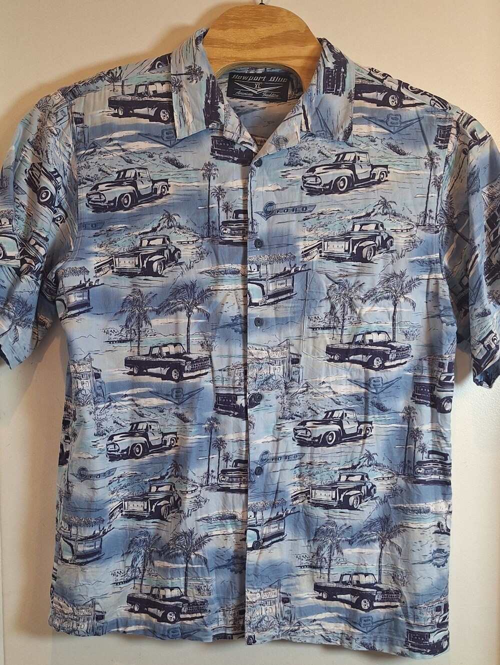 Newport‎ Blue Men's Button Down Blue Classic Ford Truck Short Sleeve Shirt Sz XL